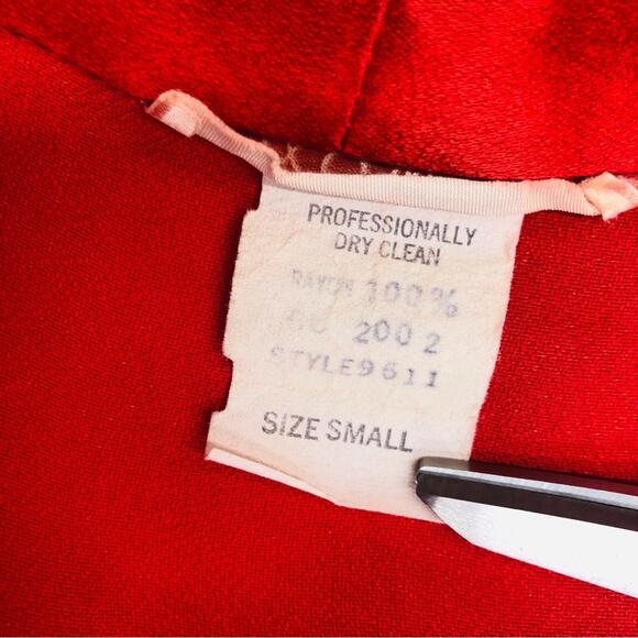 Alambic Red Asian Inspired Loungewear Set Pants and Open Front Tie Waist Robe - Picture 12 of 16